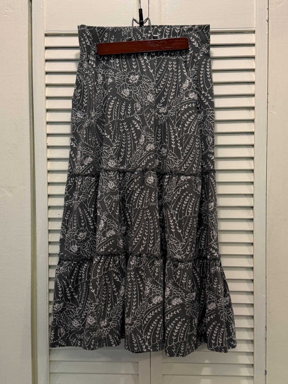 Pact Gray Tiered Floral Midi Skirt